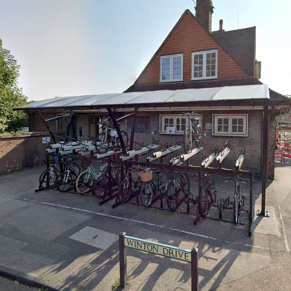 Week 14: Fietsparkeren bij Metrostation Londen